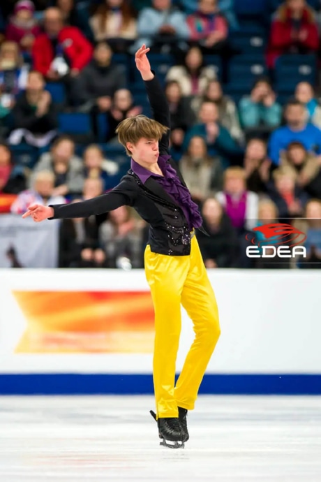 Ice Gallery Skates U.S.